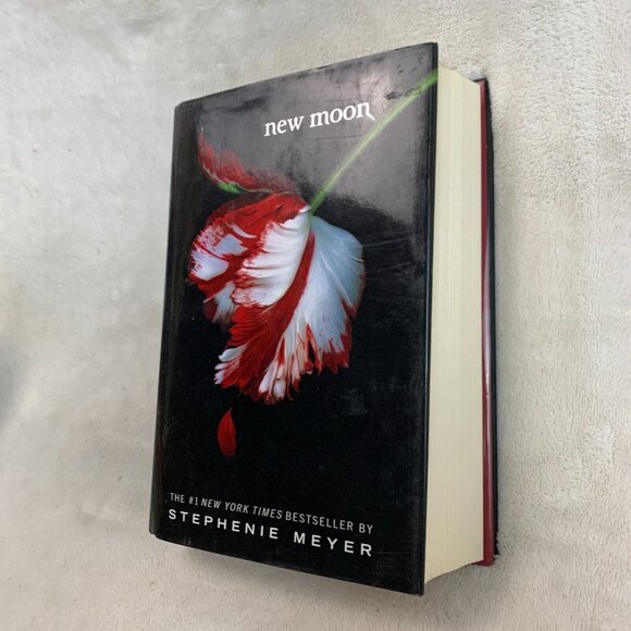 New Moon (Twilight) Hardcover By Stephenie Meyer - Picture 3 of 4